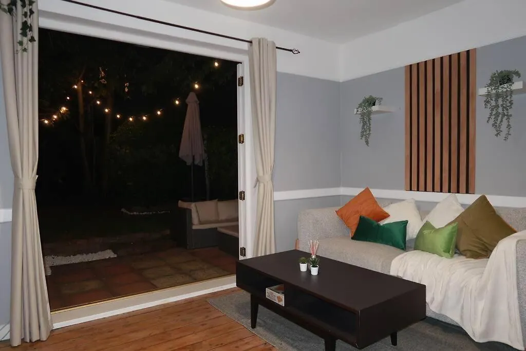 Cosy Home In London Holiday home